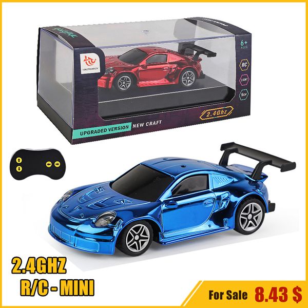 ElectricRC Car 1/43 Mini Size RC Car Placcato in oro con luci 2.4G Radio Telecomando Modello di auto da corsa Ricarica USB Ragazzi Giocattoli per bambini 230616