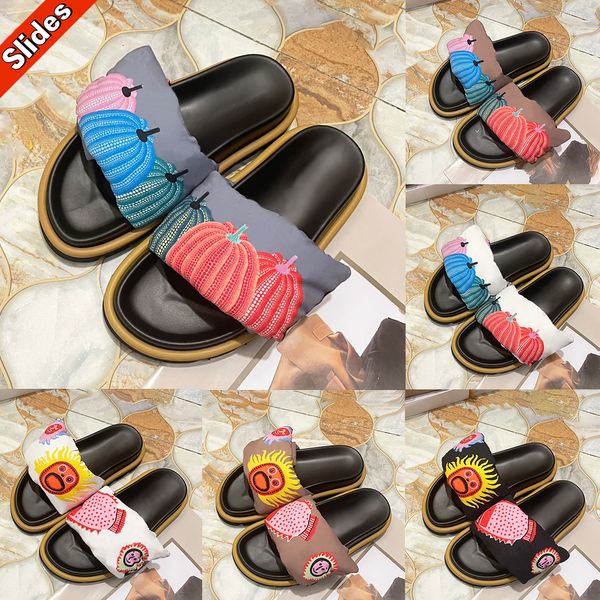 Novos chinelos de grife YK Pool Pillow Comfort Mule Slides sandálias sapatilhas marrom profundo branco preto cinza sandálias femininas verão praia chinelos luxos sapatos deslizantes ao ar livre EUR 35-40