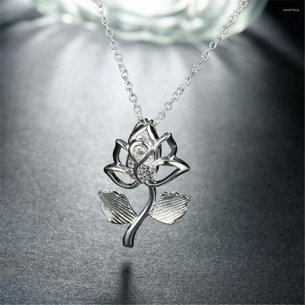 Подвесные ожерелья оптом 925 ювелирные украшения серебряный серебряный цветочный ожерель