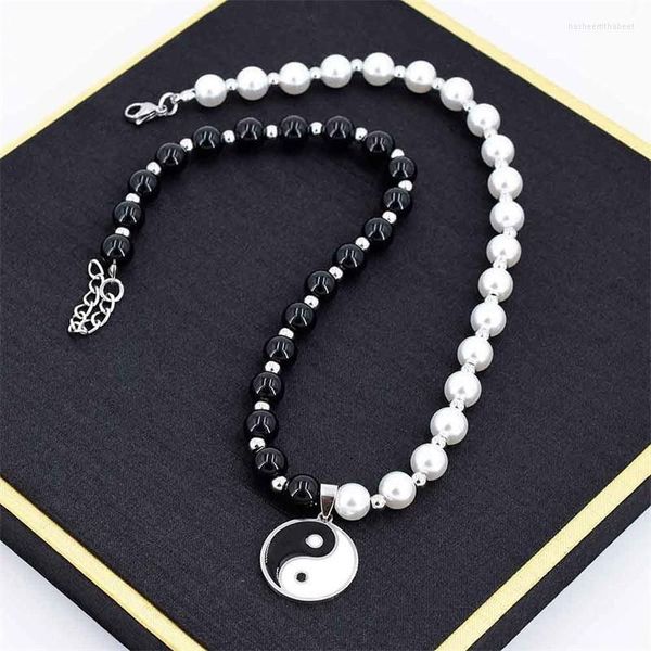 Colares com Pingente Preto Branco Taoísmo Yin Yang Charme Redondo Frisado Pérola Falsa Tai Chi Gargantilha Colar Para Homens Mulheres Proteção Jóias da Sorte