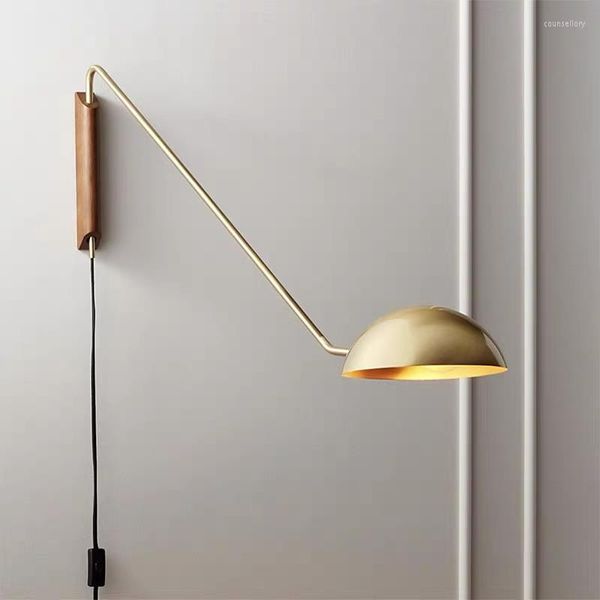 Wandlampen Metall LED-Lampe mit drehbarem langen Arm Retro-Lichter für Wohnzimmer Sofa Hintergrund Wandleuchte Holzsockel