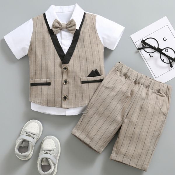 Suits Solocote Toddler Boys Yay Boyun Tarzı Küçük Beyefendi Stripe Partisi Düğün Takım Ön Gömlek Şort Yelek Ceketi 230617