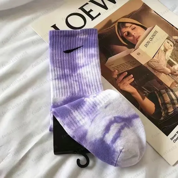 Meninas meias mulheres escola homens esportes engraçado bonito algodão bordado meias coloridas mulher sox marca designer retro branco meias curtas r644