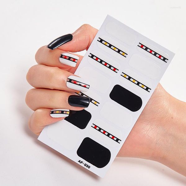 Tırnak Etiketleri Kendinden Yapışkan Çıkartma Sararlar DIY Tasarımcı Tam Kapak Polonya Tasarımları Nailart