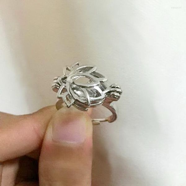 Anelli a grappolo L'anello a gabbia di fiori di loto può essere aperto inserito in perline con gemme di perle Raccordi misura regolabile