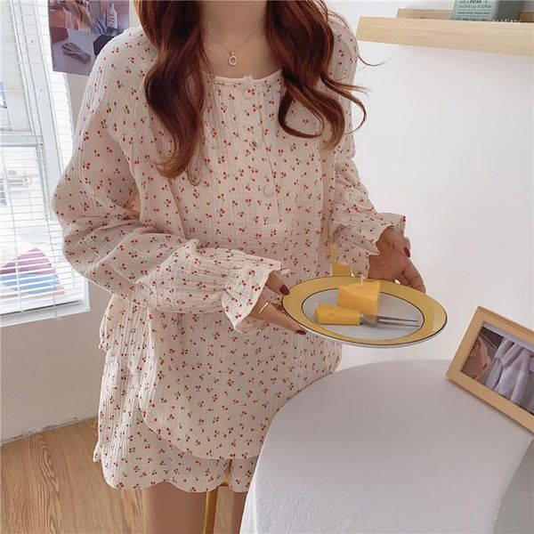 Roupa de dormir feminina Pijama coreano Mujer Conjunto de fios de algodão com estampa de cereja Manga comprida Top Shorts babado Roupa de casa respirável suave para a pele S1029