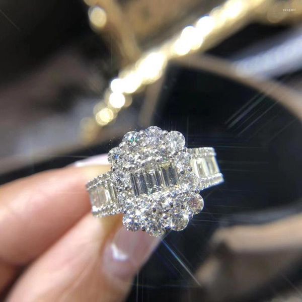 Cluster Anéis Luxo Fêmea Prata Cor Statment Casamento Trapézio Transparente Zicon Stone S Solitaire Para Mulheres