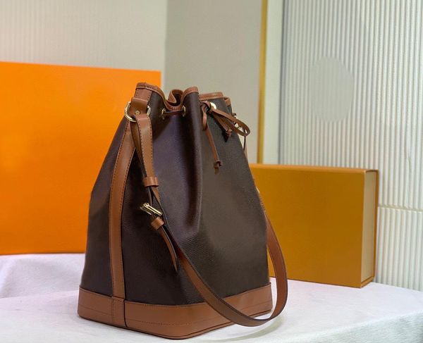 Bolsa de ombro feminina de grife bolsas de luxo Noe letras de flores marrons em relevo crossbody couro de alta qualidade bolsas de noite vintage bolsas de maquiagem femininas