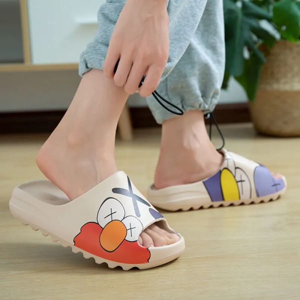 Rutschen Sommer Haus Dicke Designer Gedruckt Cartoon Männer Hausschuhe Frauen Flip-Flops Paare Plattform Schuhe Outdoor Sandalen