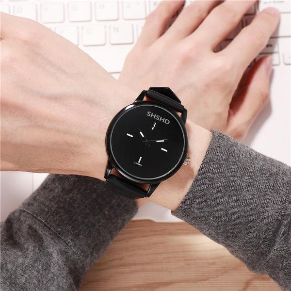 Нарученные часы мягкий силиконовый ремешок желе Quartz Watch для женщин -любителей Ladies Relogio Miler Men Black White