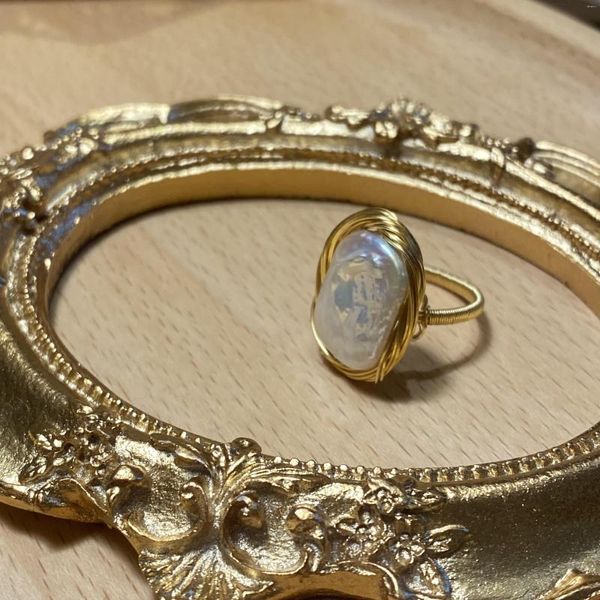 Cluster Rings Anel de pérola vintage estilo barroco com charme francês e enrolamento de arame irregular para mulheres