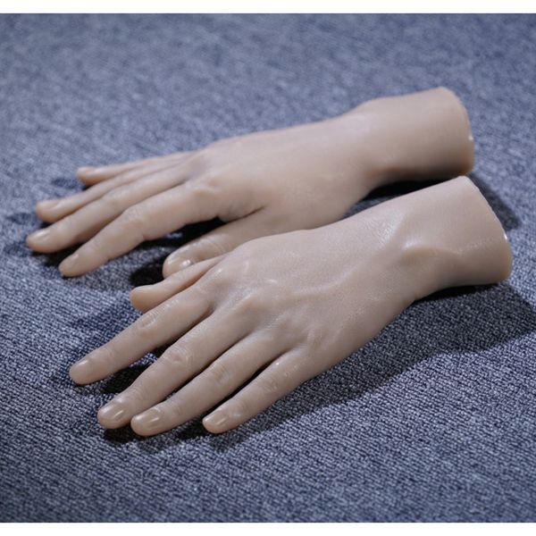 Nail Practice Display Modello di mano in silicone Nail Art Training Mannequin maschile Hand Practice Manicure per pittura Pograph Display per gioielli Puntelli 230619