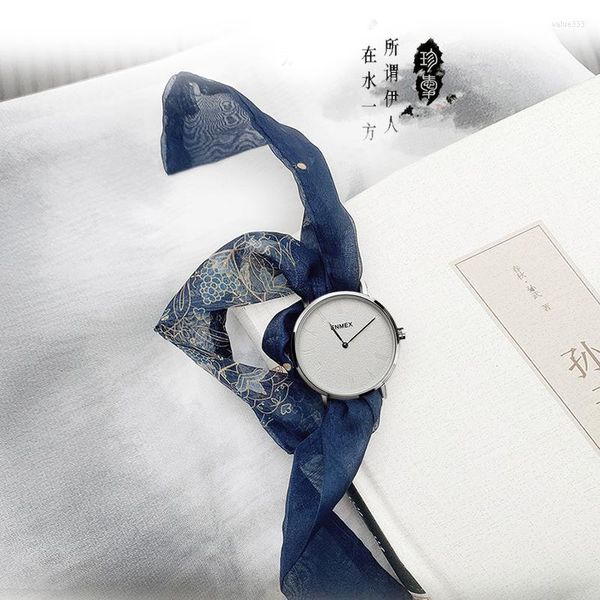 Kol saatleri 2023 insan hediye basit saat enmex strappy pamuk Çin mavi tarzı moda dikey çizgiler gümüş yüz kuvars kol saat