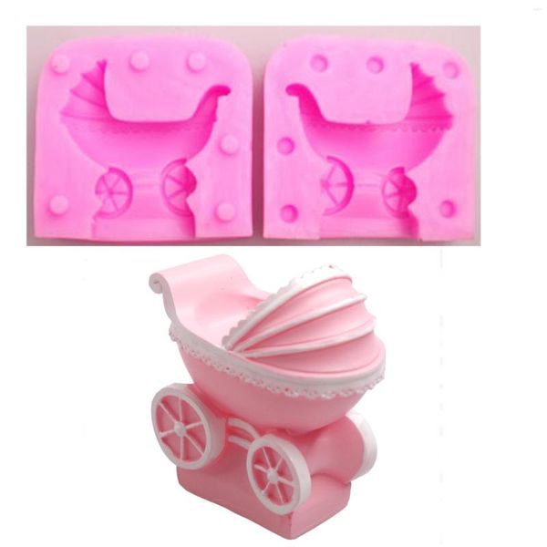 Moldes de cozimento 3D Baby Car Silicone Bolo Mousse Mousse para DIY Artesanato Molde de Sabão Ferramentas de Decoração Acessórios de Cozinha Bakeware M1097