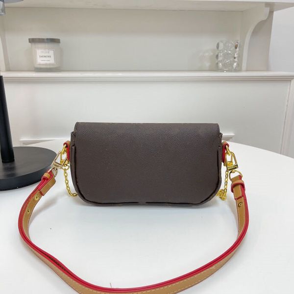 Borsa quadrata stampata da donna di marca 23SS, versatile borsa a tracolla a spalla singola, borsa sotto le ascelle, borsa a catena