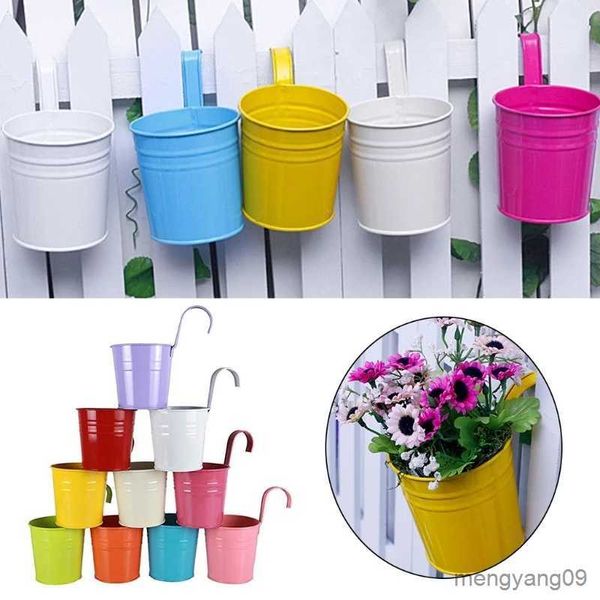 Plantadores Vasos Coloridos Metal Ferro Flor Pendurado na Parede Plantas de Flores Vaso Gancho Balde Lata Vasos de Plantador de Jardim Varanda Pendurada Cesta de Suculentas R230620