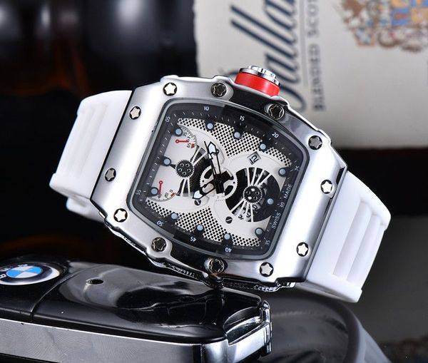 Erkekler Watch Designer Top Luxury Watch Quartz Kronograf İsviçre Erkek ve Kadınlar İzle Ice Out Hip Hop Kauçuk Kayış Yüksek Kaliteli Spor İzle