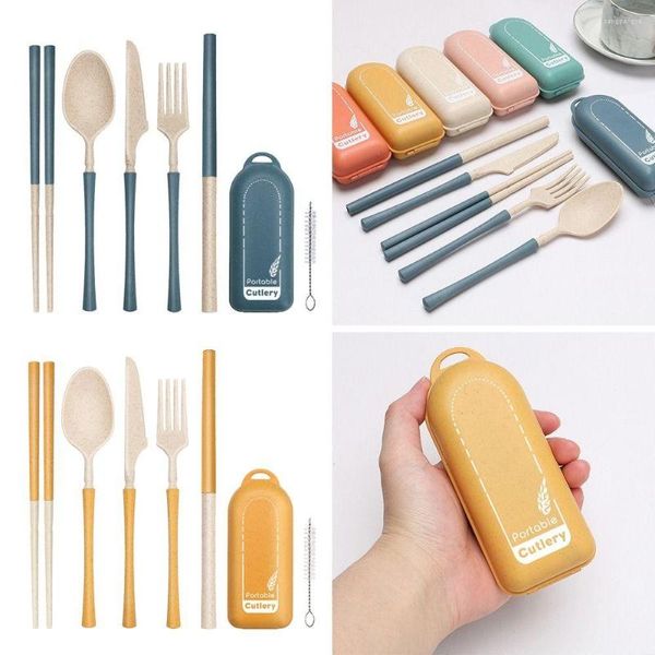 Set di stoviglie da viaggio all'aperto protettivi con scatola di utensili Set di posate da tavola Coltelli Forchetta Cucchiaio Bacchette Paglia