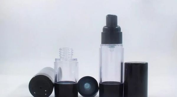 Простая горячая продажа Новая 30 мл черная бутылка без воздушного насоса пустое, 30 мл пластиковые безвоздушные бутылки