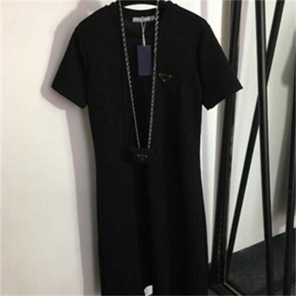 Moda lazer mulheres vestidos em torno do pescoço carta triângulo etiqueta cadeia cintura saco decoração cor sólida de manga curta t-shirt vestido mulheres roupas de grife 55