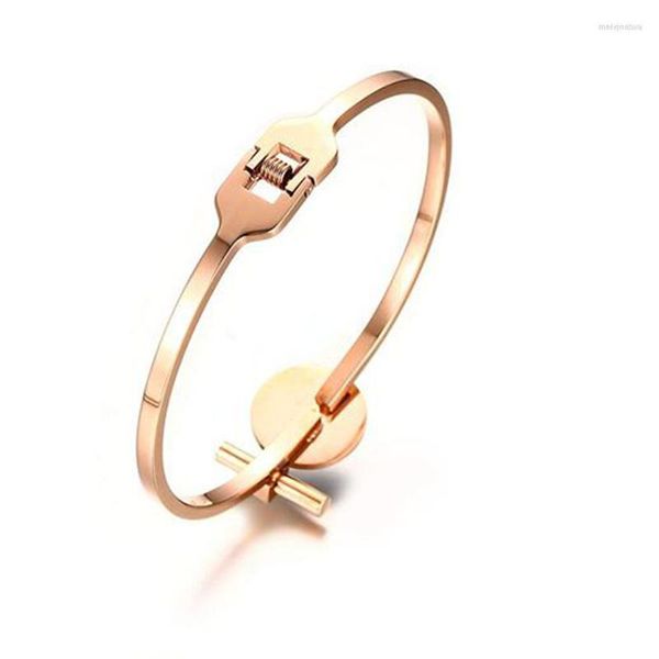 Braccialetto 2023 Gioielli di moda Materiale in acciaio inossidabile oro rosa Materiale epossidico Aperto Luce Lusso e bracciale femminile adatto alle donne