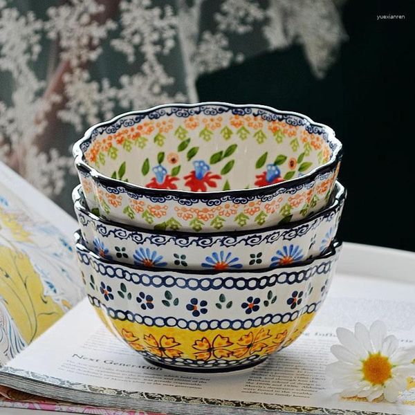 Tigelas Estilo polonês Utensílios de mesa medievais Tigela para uso doméstico Smoothie sob esmalte Cor Sopa Porcelana elegante e avançada