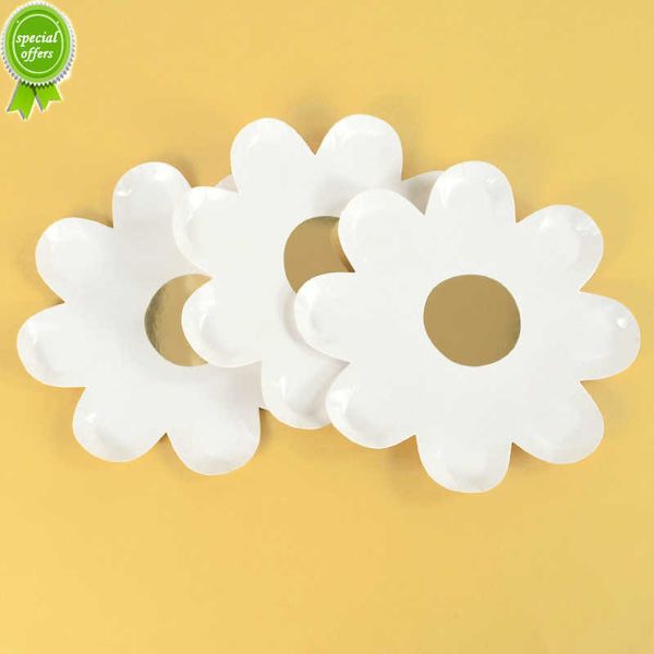 Nuovo 10Pcs Daisy Party Piatto di carta Cannucce Stoviglie usa e getta Vassoio per torta di fiori bianchi per la decorazione di compleanno per bambini Baby Shower Supply