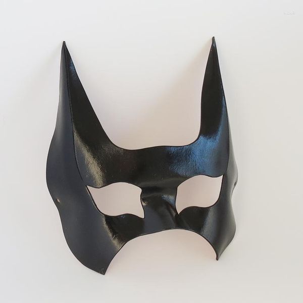 Suprimentos para festas Morcego preto Cosplay Meia máscara facial feita à mão Couro legítimo Halloween Noite Bola de dança para adultos Masquerade Prop