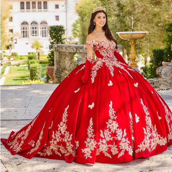 Kırmızı 3D Kelebek Prenses Quinceanera Elbise Balo Elbise Omuzdan Altın Altın Korsa Corset Sweet 15 Vestidos De XV Anos