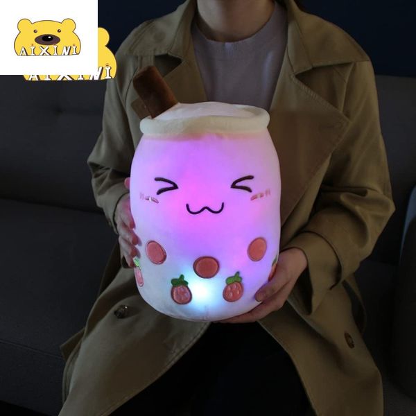 Gevulde pluche dieren LED-verlichting Boba gevulde pluche bubbel thee kussen schattig plushie pop kussen plushy kleurrijke nachtverlichting gloeiend super zacht geschenk 230621