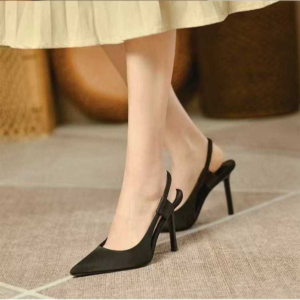 Sandálias femininas roxas pontudas salto alto feminino fino temperamento Muller sapatos solteiros novos franceses elegantes Baotou 230615