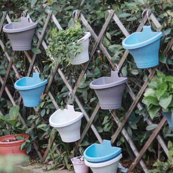 Fioriere Vasi in plastica Appeso Vaso da fiori Montaggio a parete con gancio Giardino Balcone Porta fioriera da parete per interni Cesto per uso domestico R230621