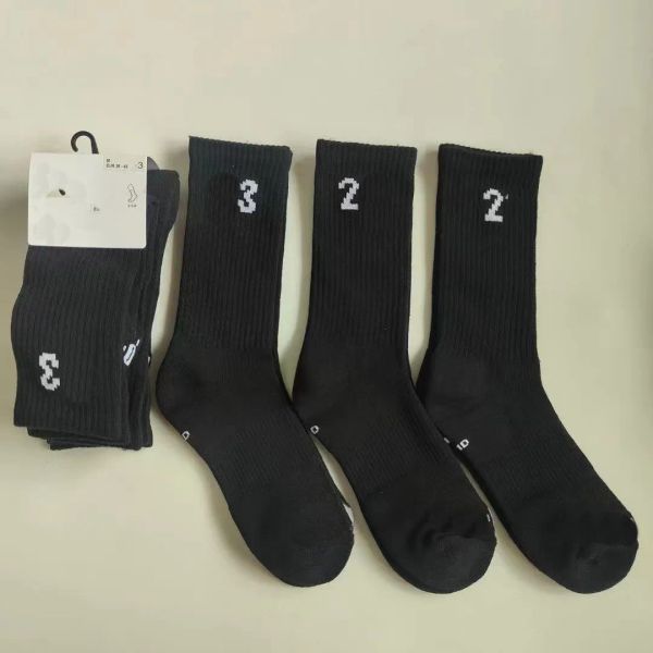 2023 Herrensocken, klassische Nummer, Designer-Socken, Sporttraining, Handtuch-Unterseite, Socke für Herren und Damen