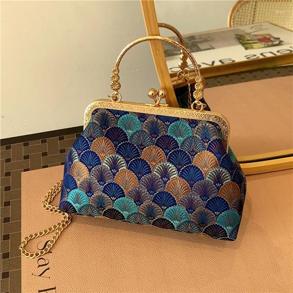 Akşam çantaları yüksek uç zincir klips kadın omuz çantası lüks tasarımcı çanta moda marka bayanlar crossbody çiçek gündelik kılıf