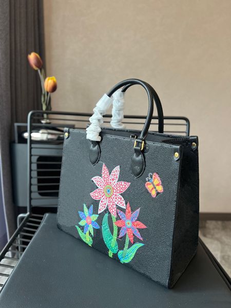 2023 New Tote Bag Fashion Leisure Top Designer Bag Materiale di lusso Borsa per fiori di alta bellezza di grande capacità