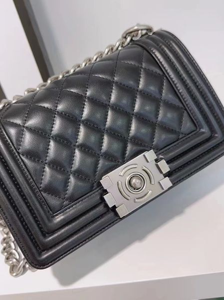 Bolsa de ombro feminina de designer de luxo, corrente de treliça de diamante, caviar de alta qualidade, bolsa mensageiro de pele de carneiro preta de alta qualidade