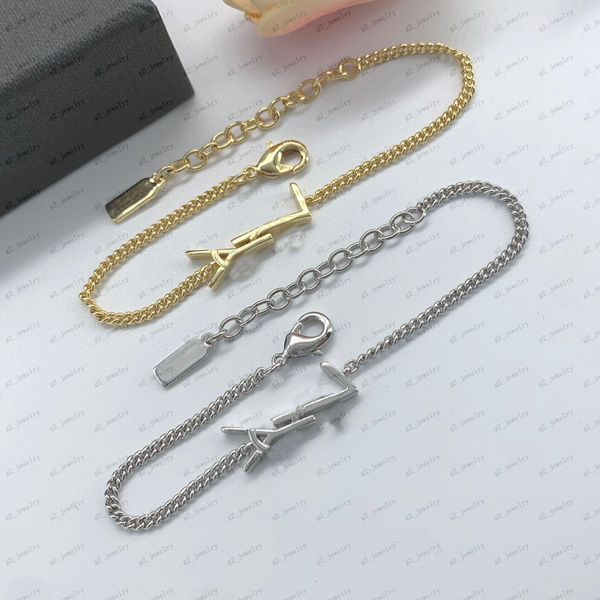 Elegante ciondolo con lettera da donna in oro e argento di design, classico braccialetto con 4/quattro trifogli, gioielli appositamente progettati per matrimoni