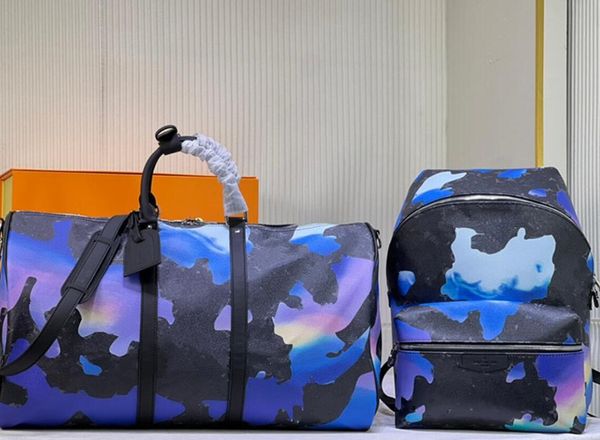Designer Unisex Travel Bag Camouflage Map Graffiti Letter Backpack Leather Mens Travel Bag Large Luggage Bag Keepall Duffel Bags Women Fitness Yoga Bag Totes