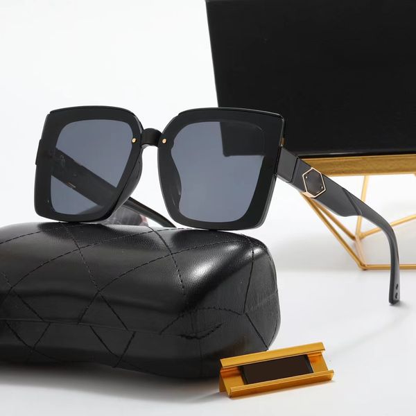 Quadratische Sonnenbrille, Damen-Designer-Sonnenbrille, Herren-Sonnenbrille, klassisches goldenes Logo-Design, verspiegelte Beine, lässige Sonnenbrille von der Straße, UV400, Modemarke