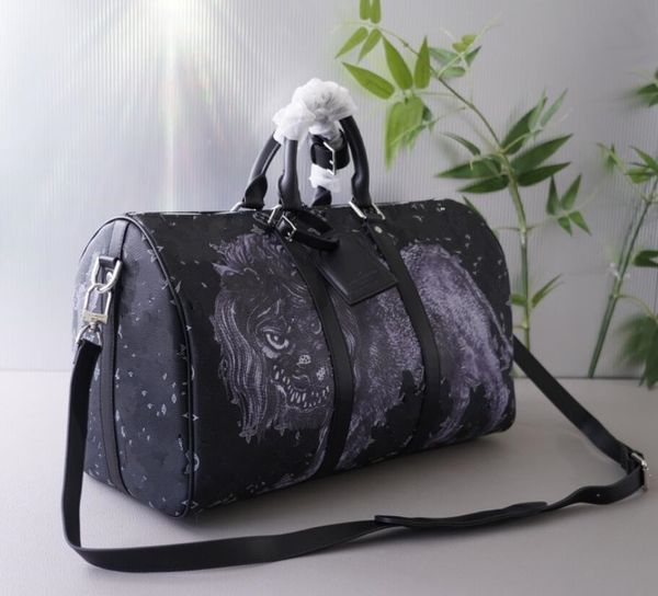 Дизайнерские сумки Unisex Black Travel Sack Lion Sketch ПИСЬМА Кожаная мужская сумка для проездной сумки багаж