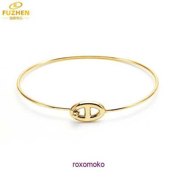 8A Designer all'ingrosso H Braccialetti domestici Online Shop Cartoon 18K Oro Bracciale a naso di maiale placcato con design festivo e accessori a mano regolabili TH con scatola regalo