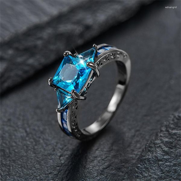 Anéis de Casamento Feminino Masculino Anel Quadrado Geométrico Lago Azul Zircão Preto Cor Dourada Bandas Vintage Noivado Casal Para Mulheres Presente