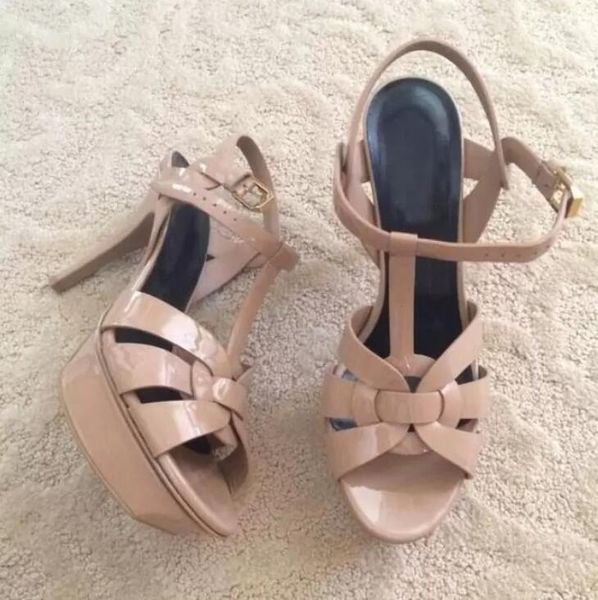 Sommerschuhe Frau Tribute Sandalen Patent Weiches Leder Plateau Sandalen Frauen Designer Schuhe T-Riemen High Heels Sexy Lady Schuh Pumps Fersenschuh mit Box