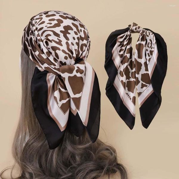 Sciarpe 70 CENTIMETRI Donne Fazzoletto Quadrato Sciarpa Hijab Moda Fascia Per Capelli Sensazione di Seta Collo Femminile Piccoli Scialli E Impacchi Bandana Testa Sciarpe
