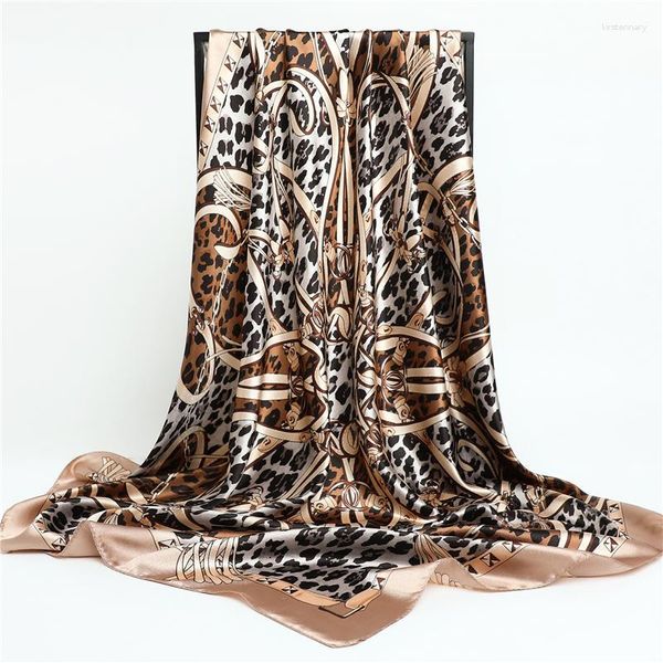 Sciarpe Design Fascia Sciarpa di seta in raso o donna Stole da spiaggia estive di lusso Hijab Bandana Fazzoletto da donna Foulard quadrato 90 cm
