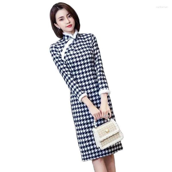 Vestidos casuais Moda Vestido Cheongsam Feminino 2023 Outono Inverno Magro Adicionar Veludo Grosso Quente Retro Lattice Melhorado Qipao Dresse