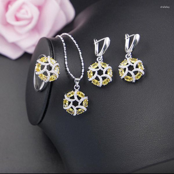 Collana Orecchini Set Shiny CZ Lucky Football Square Anello gioielli color argento per le donne Regalo di compleanno IN negozio