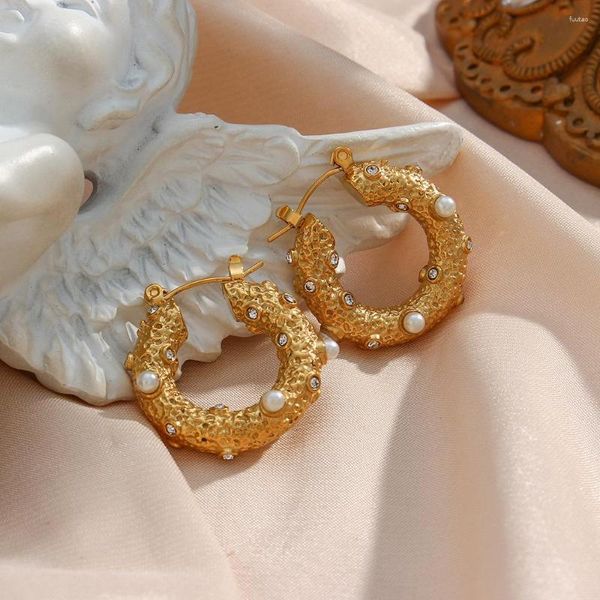 Brincos pendentes de argola de aço inoxidável de cor dourada para mulheres simples pérola incrustada círculo redondo anéis de orelha acessórios Steampunk