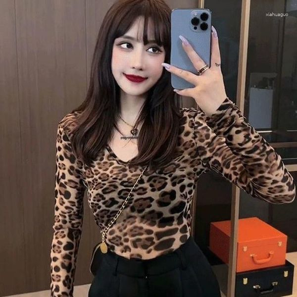 Blusas Femininas 2023 Hong Kong Sabor Sexy Feminina Decote em V Estampa de Leopardo Camisa Bottom Design Feminino Sense Manga Longa T-shirt Tops Y2K