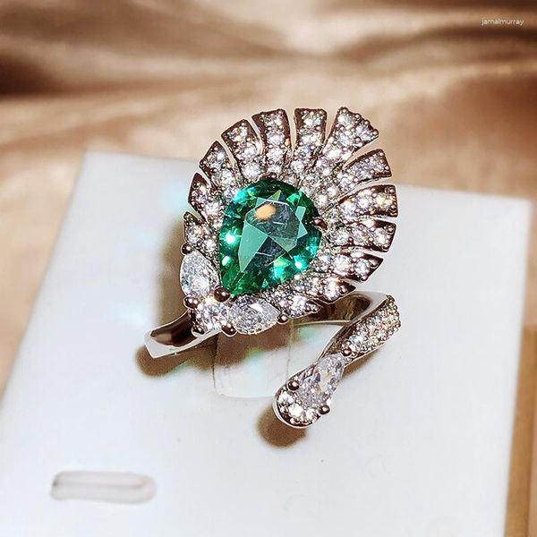 Fedi nuziali Vintage Luxury Premium Green Zirconia Apertura regolabile Peacock Screen Ring Women's Cocktail Anniversary Jewelry